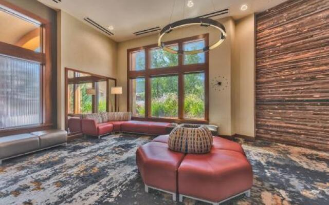 Comfortably Furnished Condo w Canyons Village View by RedAwning - Save 20% on 7+ Nights!