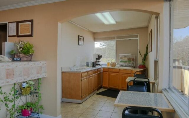 Lakeview Inn - Kingston