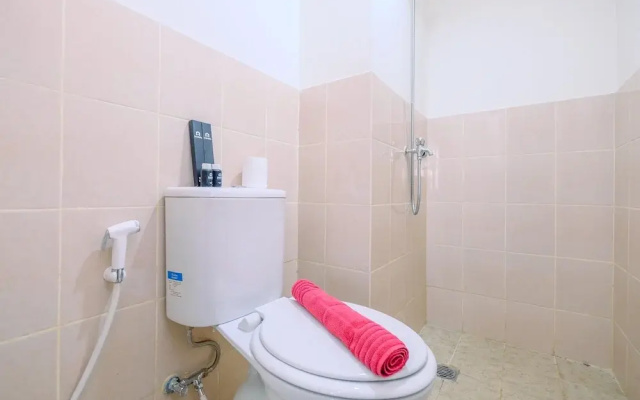Enjoy Living at Studio Apartment Podomoro Golf View