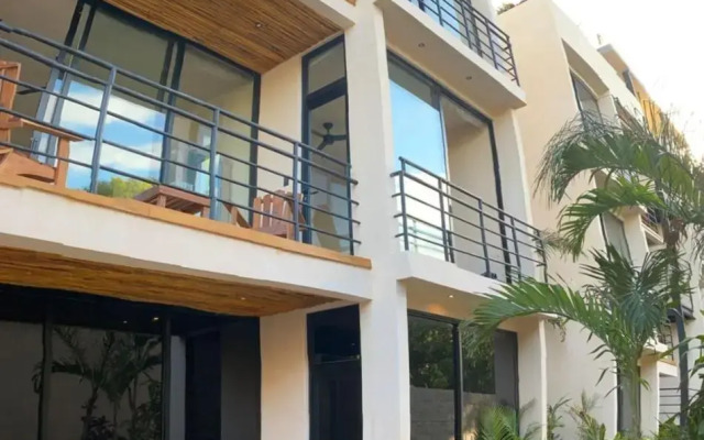 La Veleta Luxury Condos