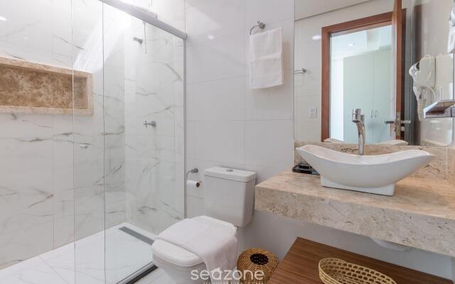 Apto duplex com piscina a 2min do mar IMT0011