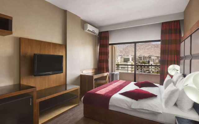 Days Inn Hotel & Suites, Aqaba