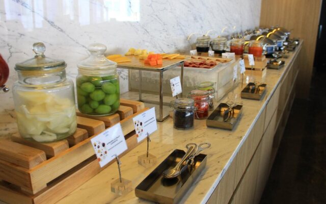 Novotel Jakarta Mangga Dua Square Hotel