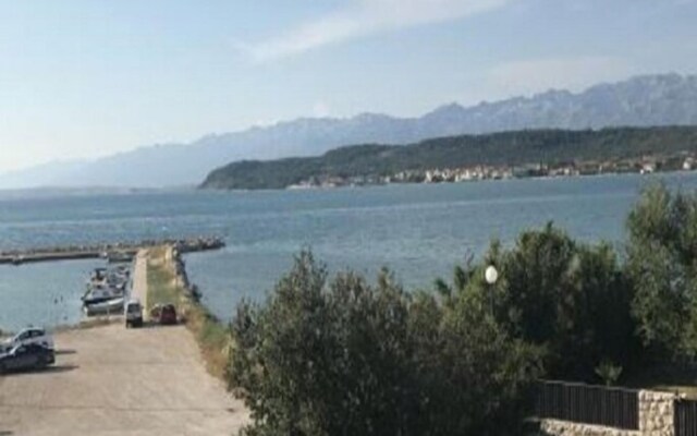 Blue Skies - 30 m From the sea - A2