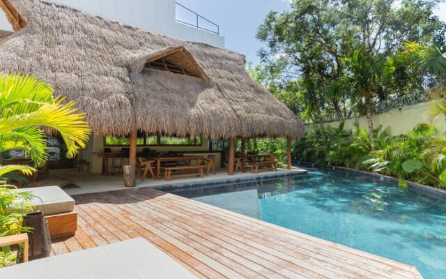 Bungalos Village 106 By Lockey