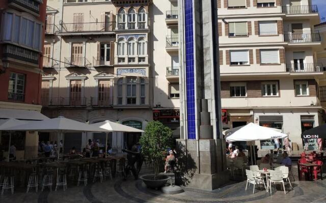 Uncibay Square Apartment