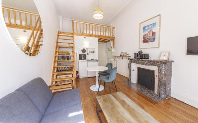 L'Angevin- Studio vue sur place du Ralliement