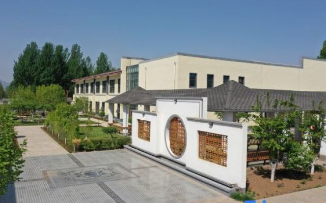 Yunmeng Resort Hotel