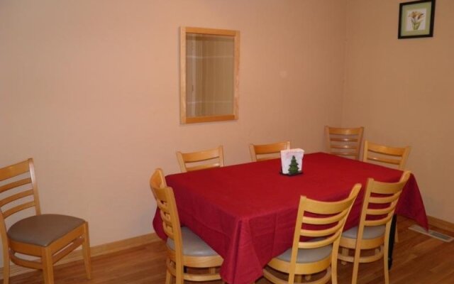 3221 Marlette Circle