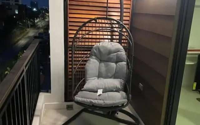 Comfy Studio with rooftop pool
