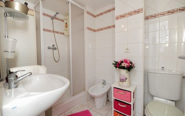 Le Romantica Dante - 5 Stars Holiday House