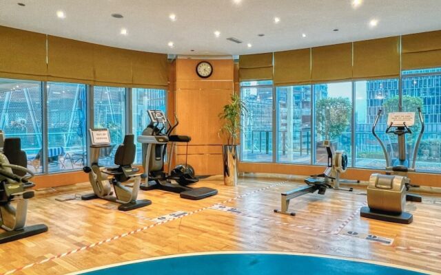 Amazing 1 BR Apartment Damac Mall Street