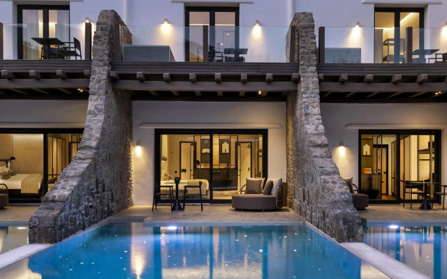 Aeonic Suites and Spa