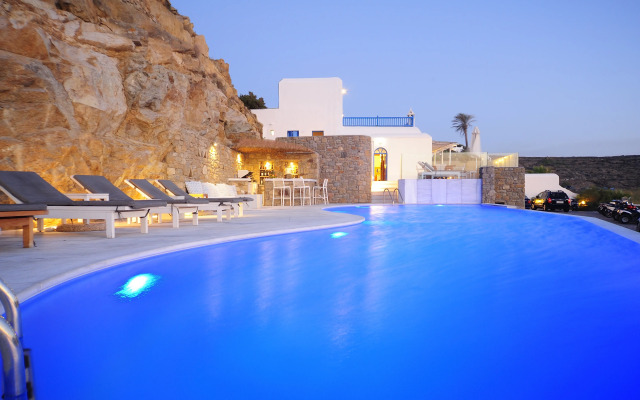 Mykonos Beach Hotel