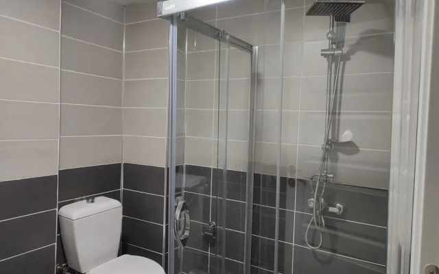 White Crown Apartman ve Yaşam Merkezi