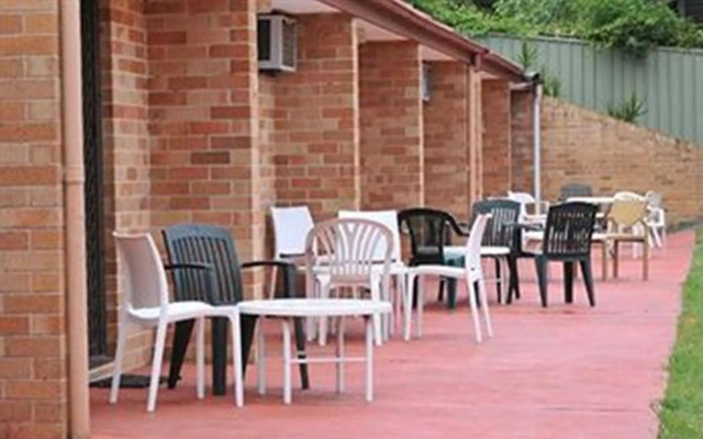 Windsor Riverview Inn