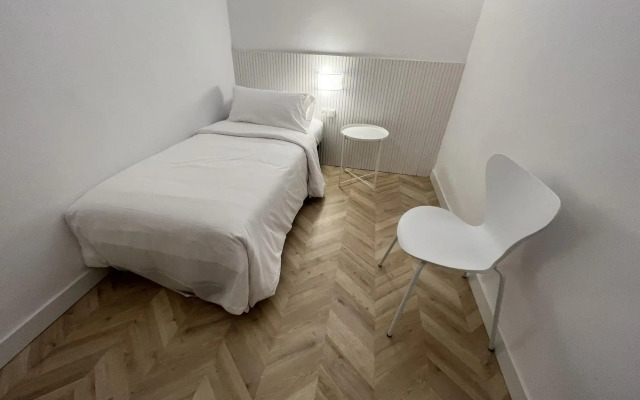 The Mo House Gotic