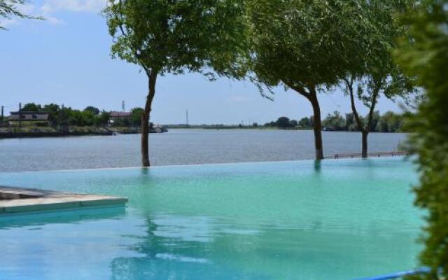 Paradise Delta House