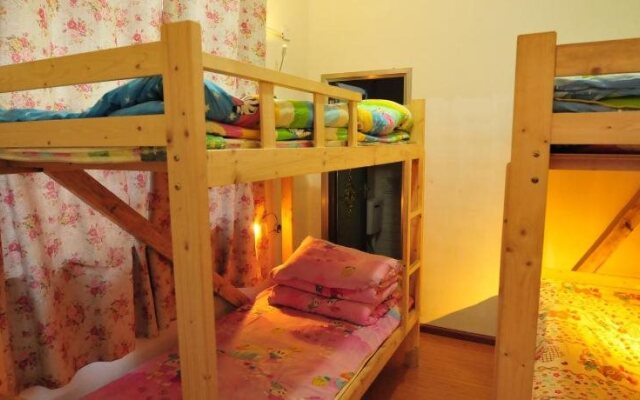 Dali Letu International Hostel