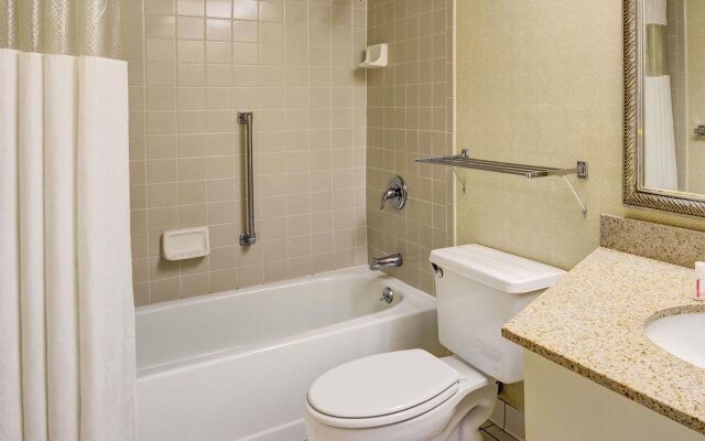 Holiday Inn Indianapolis Airport Area N by IHG