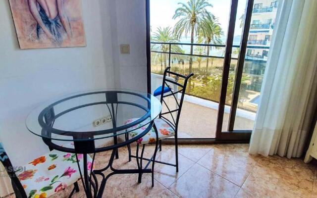 Skol 203. One Bedroom Apartment in Edificio Skol Building