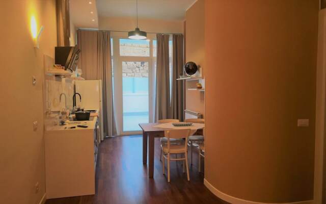 Sacra Famiglia Ausonia Apartment