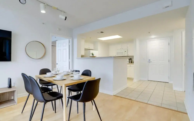 Fantastic Condo Ballston with gym
