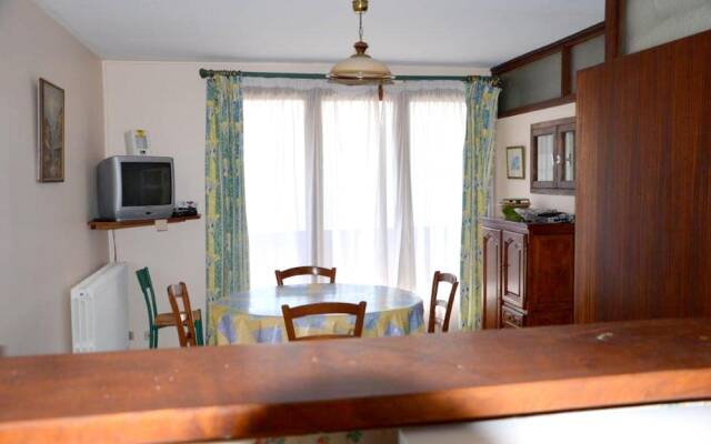 Apartment With 2 Bedrooms in Bagnères-de-luchon, With Wonderful Mounta