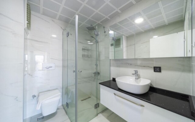 Lovely Duplex Flat Near Beach in Muratpasa