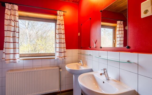 Spacious Chalet in Waimes With Garden