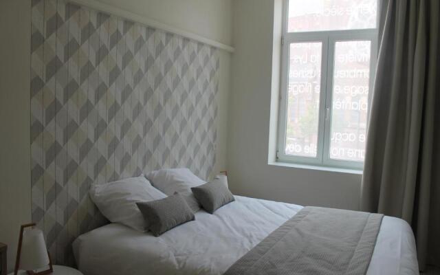 Les Chambres Du Fil Rouge