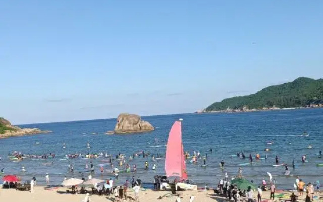 Sanya YOMOVO Surfing Girl Meisu (Wuzhizhou Island Houhai)