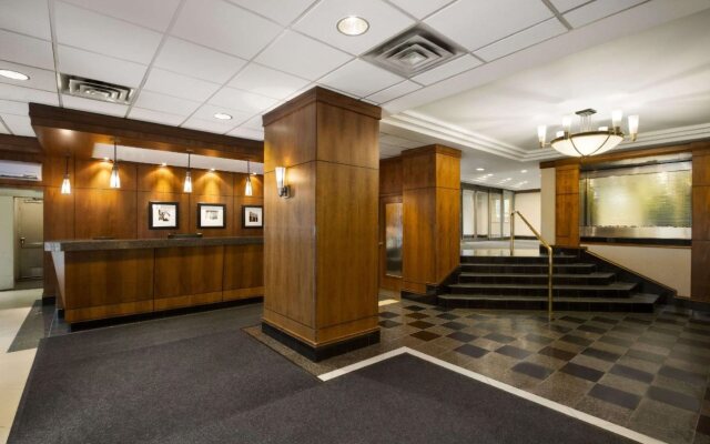 Hampton Inn & Suites by Hilton Toronto Downtown