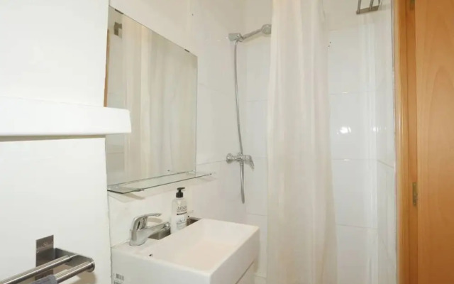 Interior Apt Center 42 El Born