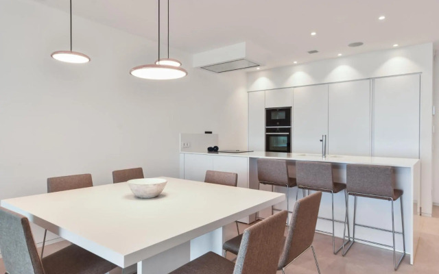 Infinity 1-6 LUXE SEA VIEW 2B