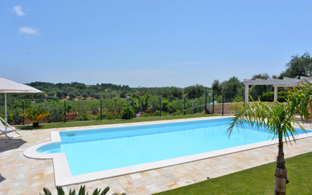 Mansion With Pool Ostuni
