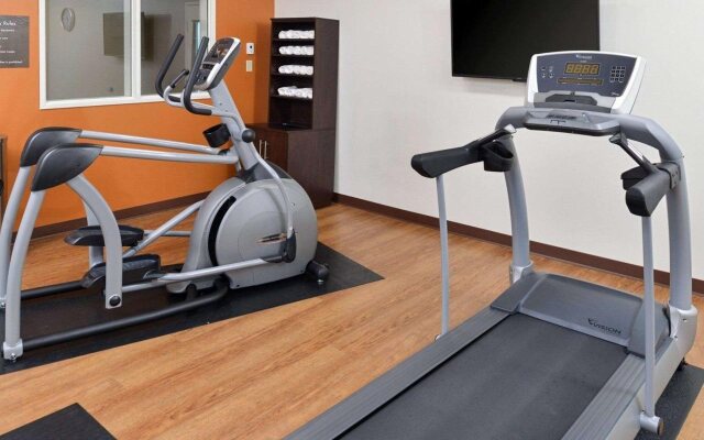 Comfort Inn & Suites Mandan - Bismarck