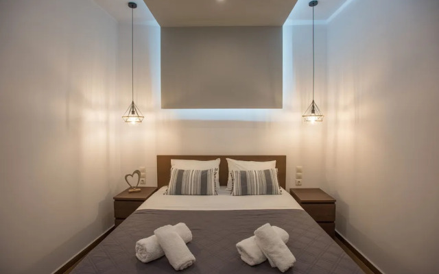 Relaxed Seaside Living, Tris Ekklisies - Sleeps 4