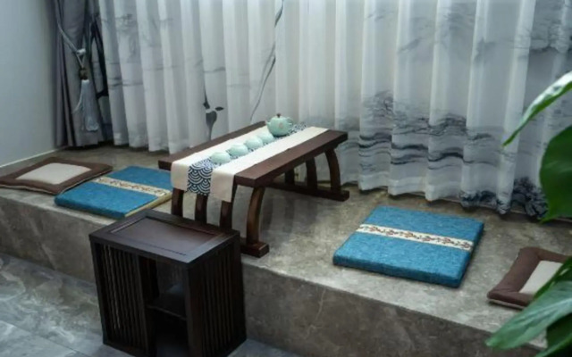 Pengchao Hotel