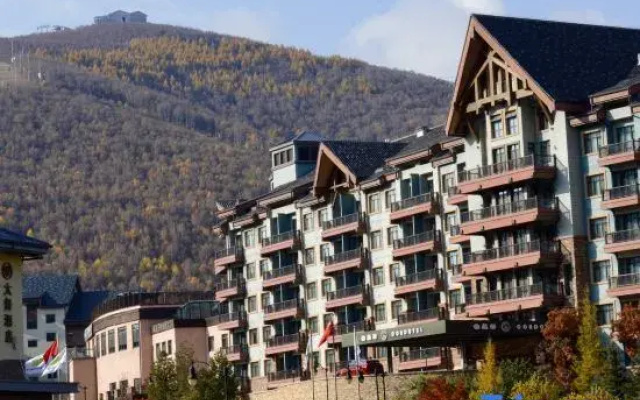 Ski and Suites at Thaiwoo Resort