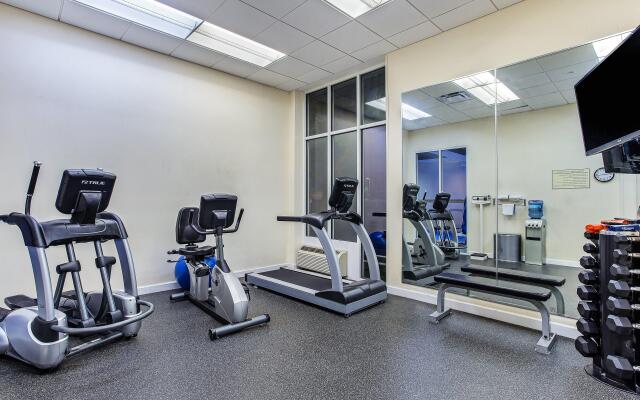 Holiday Inn Louisville Airport - Fair/Expo by IHG