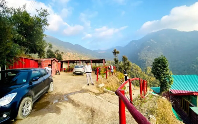 Elwood Resort Pangot