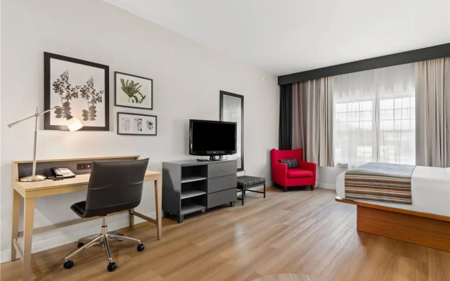 Country Inn & Suites by Radisson, Roanoke, VA