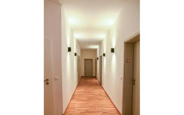 Hotel Apadana Frankfurt