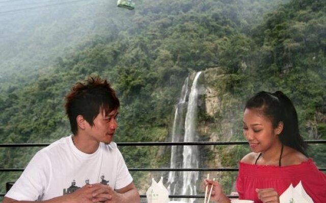 Naluwan Spring Resort Hotel