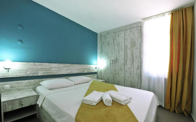 Afytos Akcay Tatil Koyu