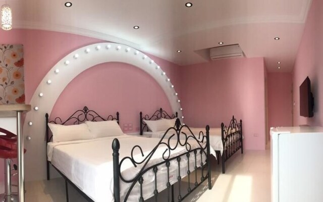 Castle No 8 Penghu B&B