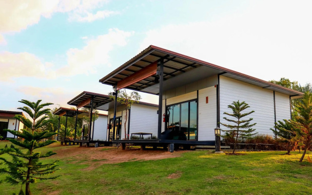 Mae On Village Resort