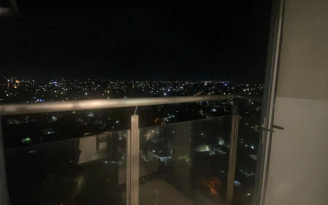 2 Bedroom UNIT 31st floor