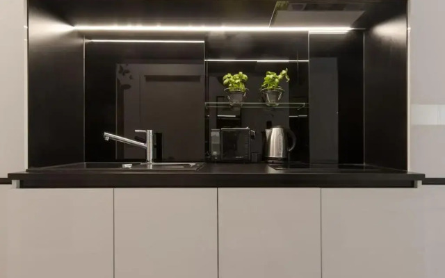 Gorgeous central flat with garage